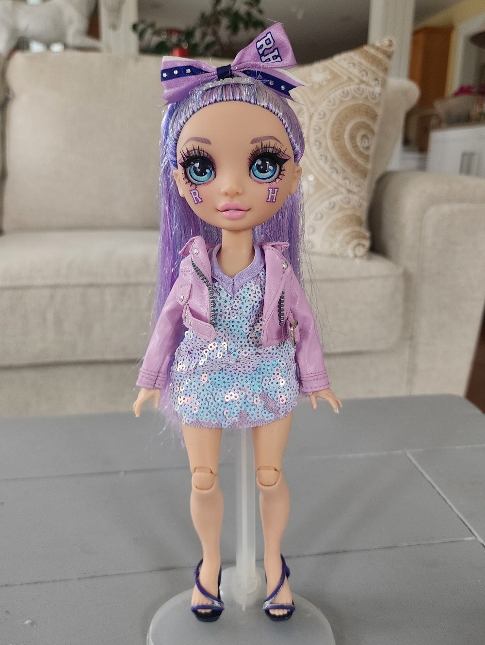 MGA Rainbow High Cheer Violet Willow Doll in Dress Purple Hair Cute